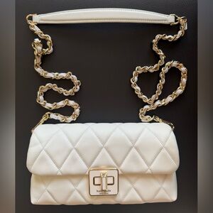 Kate Spade White Quilted Purse 🤍👛